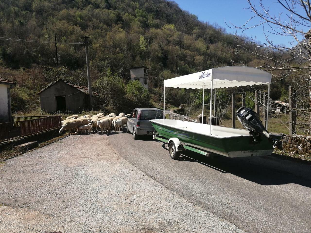 Rustic Village Rijeka Crnojevića Buitenkant foto